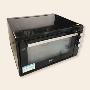 The BEKO BC48B, 48-liter Midi Oven