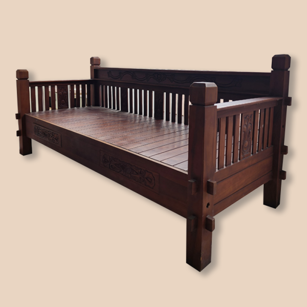 Traditional Wooden Daybed for Rent – Elegance with a Touch of Heritage