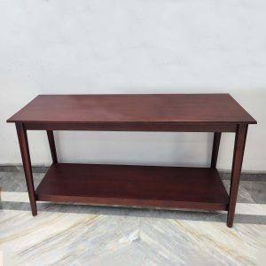 Meja Kayu Coklat - untuk Disewakan per Tahun