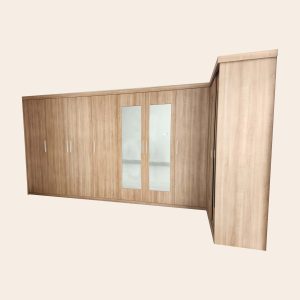 Lemari Pakaian Besar dengan Cermin (Wardrobe) - untuk Disewakan per Tahun